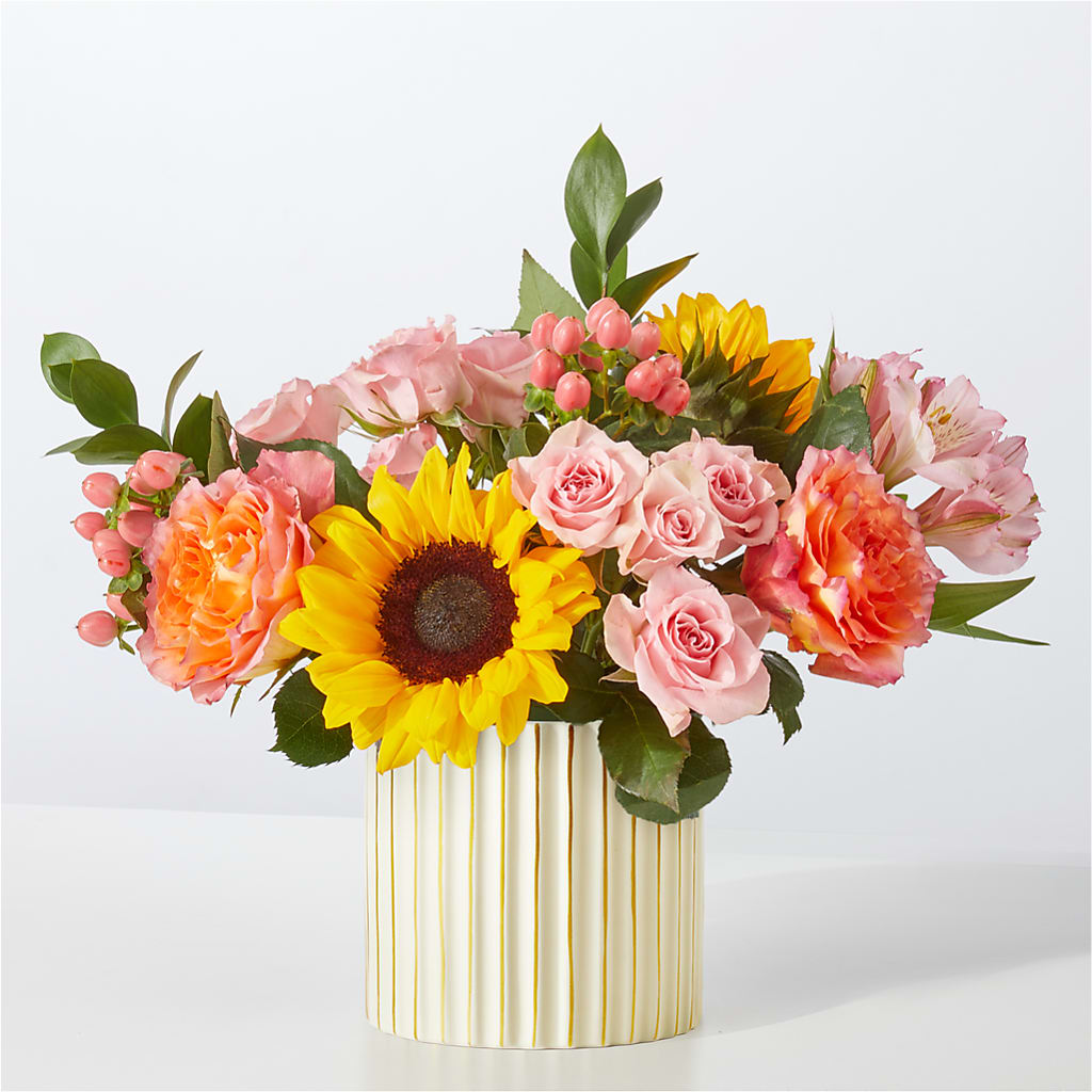Sun's Out Bouquet – Allure Floral Boutique, Wickliffe OH
