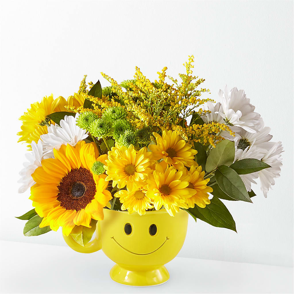 Joyful Smiles Bouquet – Allure Floral Boutique, Wickliffe OH