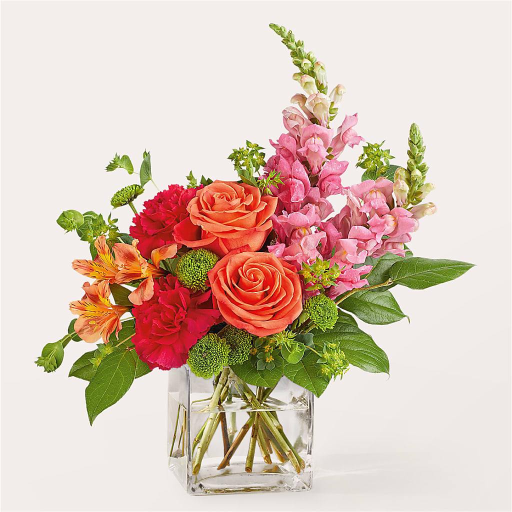 Cosmopolitan Bouquet – Allure Floral Boutique, Wickliffe OH