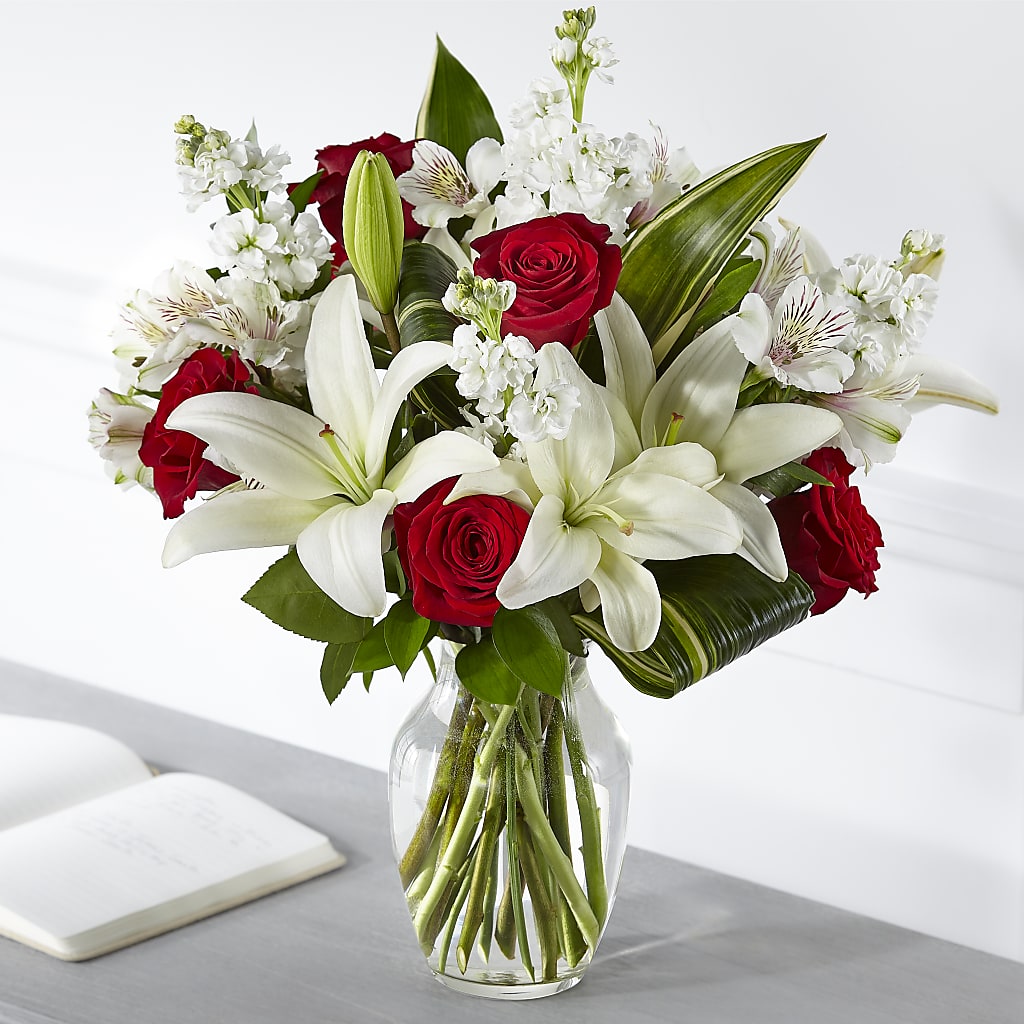Loving Respect Bouquet – Allure Floral Boutique, Wickliffe OH