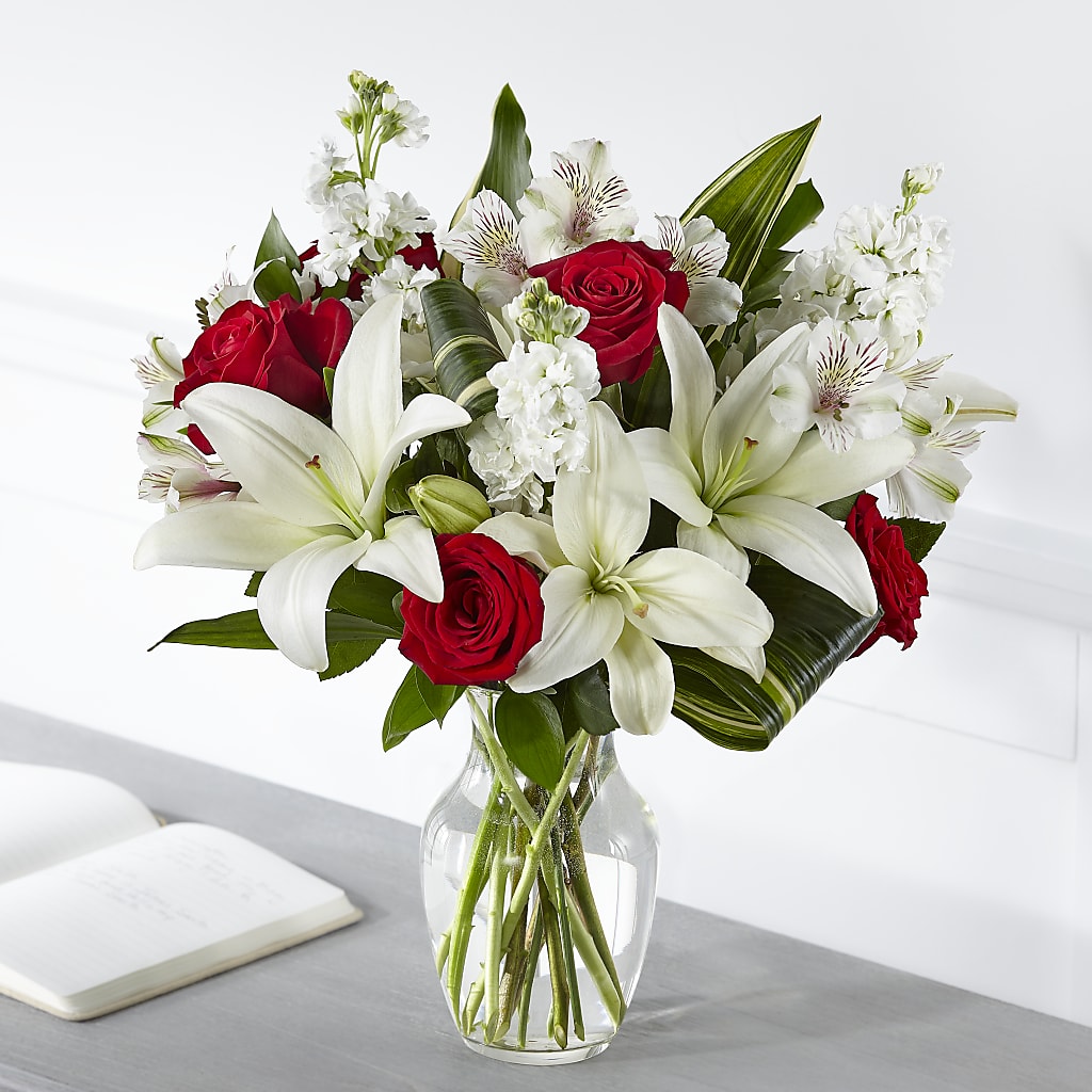 Loving Respect Bouquet – Allure Floral Boutique, Wickliffe OH