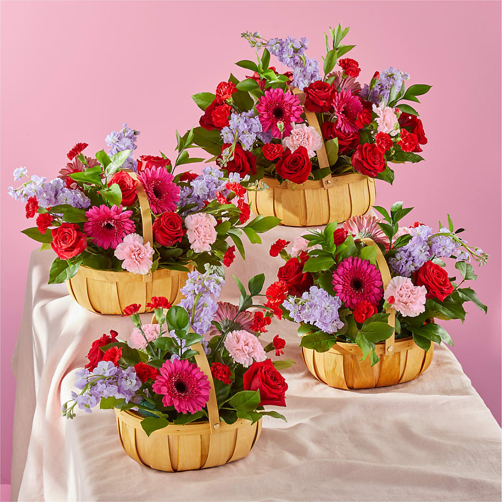 Pink Picnic Basket – Allure Floral Boutique, Wickliffe OH