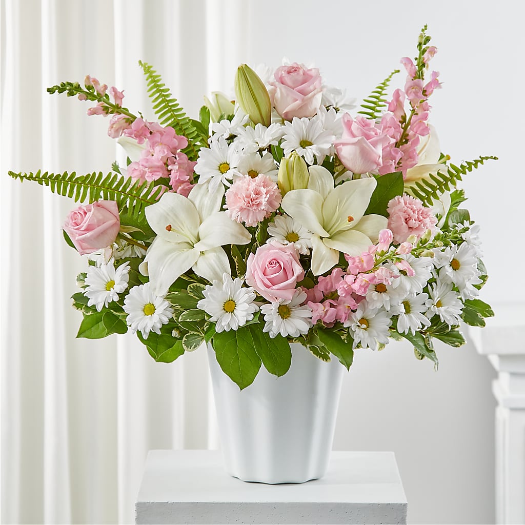 Soft Touch Tabletop Basket – Allure Floral Boutique, Wickliffe OH