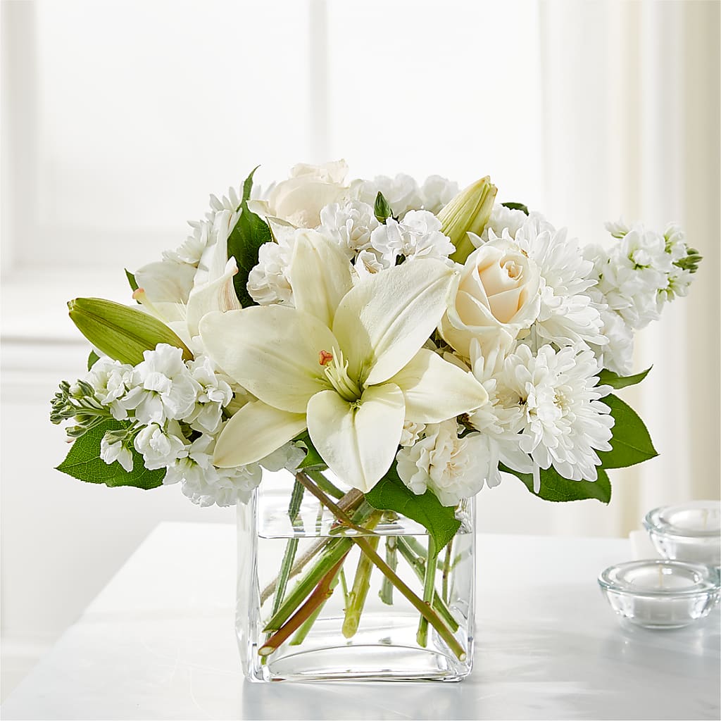 Gentle Breeze Bouquet – Allure Floral Boutique, Wickliffe OH