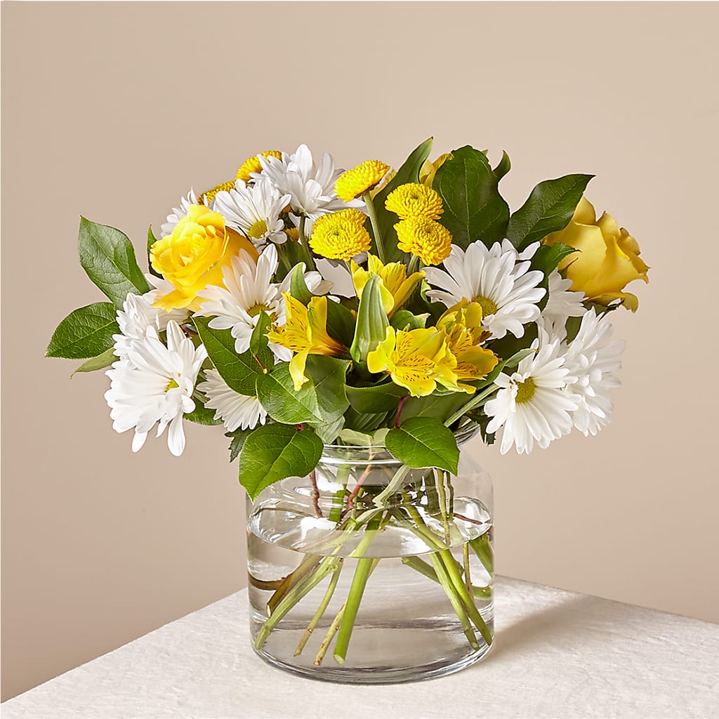 Sunny Sentiments Bouquet – Allure Floral Boutique, Wickliffe OH