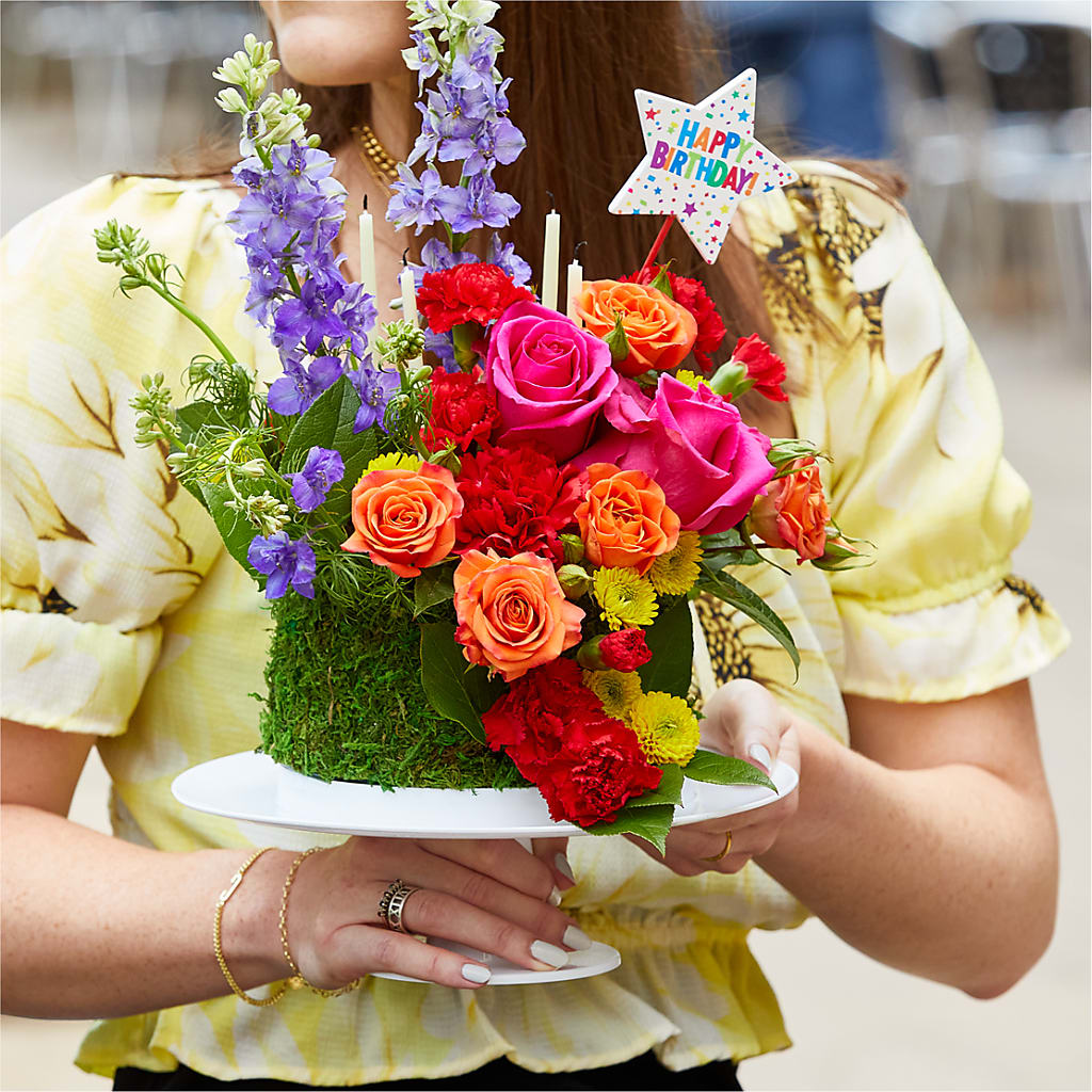 Best Year Yet Floral Cake – Allure Floral Boutique, Wickliffe OH