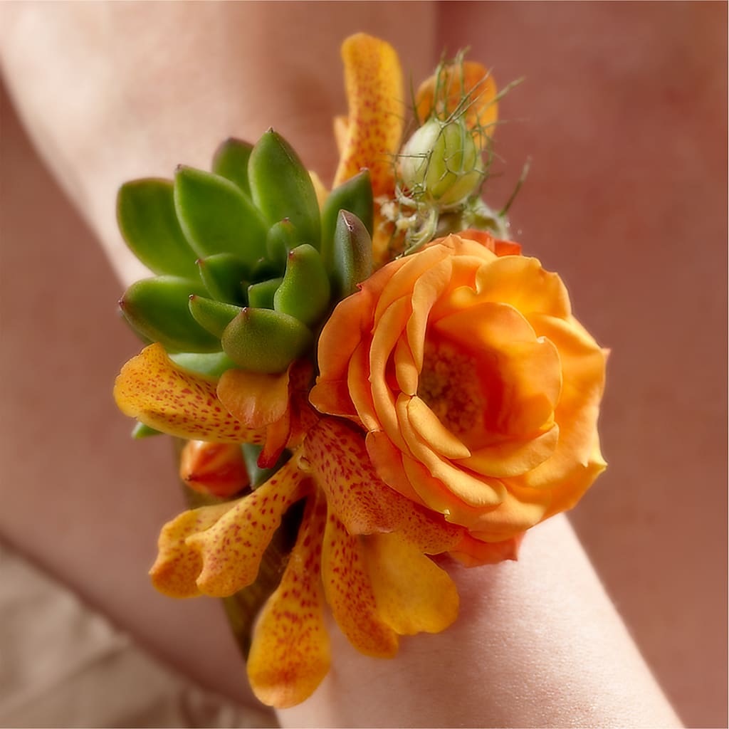 Irresistible Love Wrist Corsage – Allure Floral Boutique, Wickliffe OH