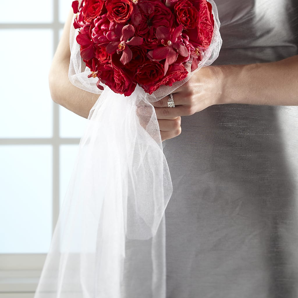 Desire Bouquet – Allure Floral Boutique, Wickliffe OH