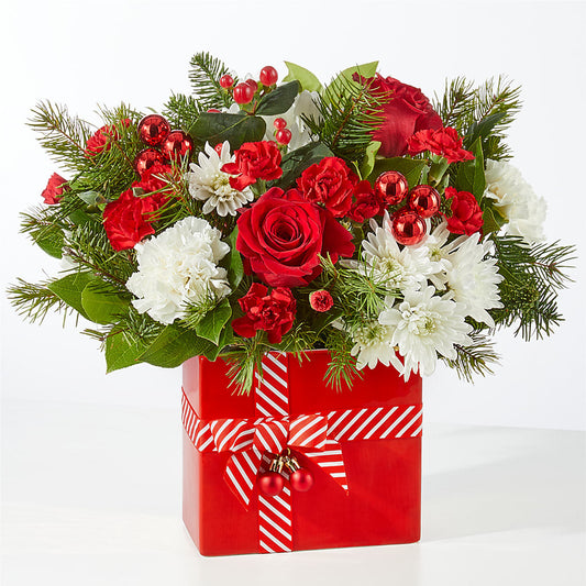 Presents Under the Tree Bouquet –  Allure Floral Boutique, Wickliffe OH
