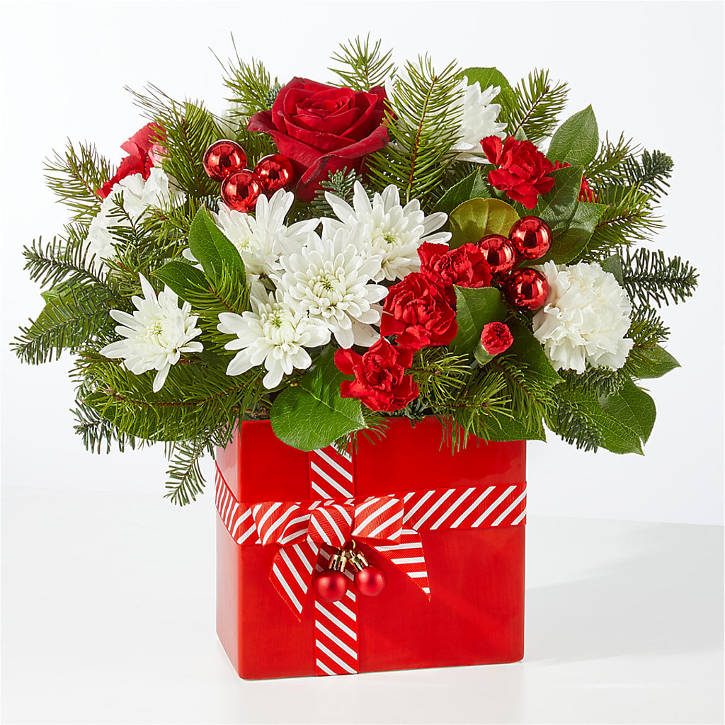 Presents Under the Tree Bouquet –  Allure Floral Boutique, Wickliffe OH