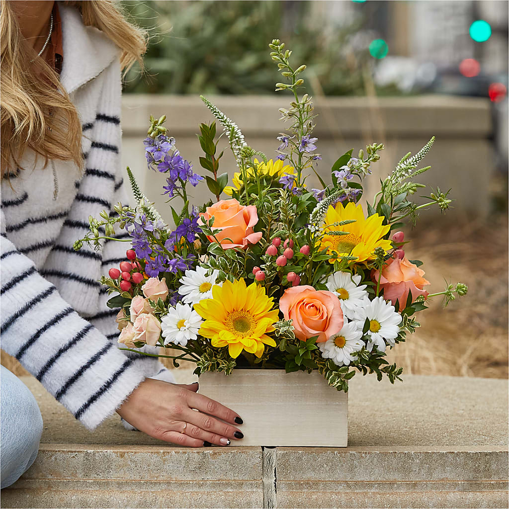 The Good Life Bouquet –  Allure Floral Boutique, Wickliffe OH