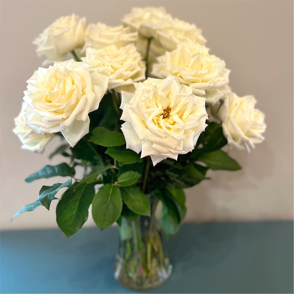 Long Stem Yellow Rose Bouquet –  Allure Floral Boutique, Wickliffe OH