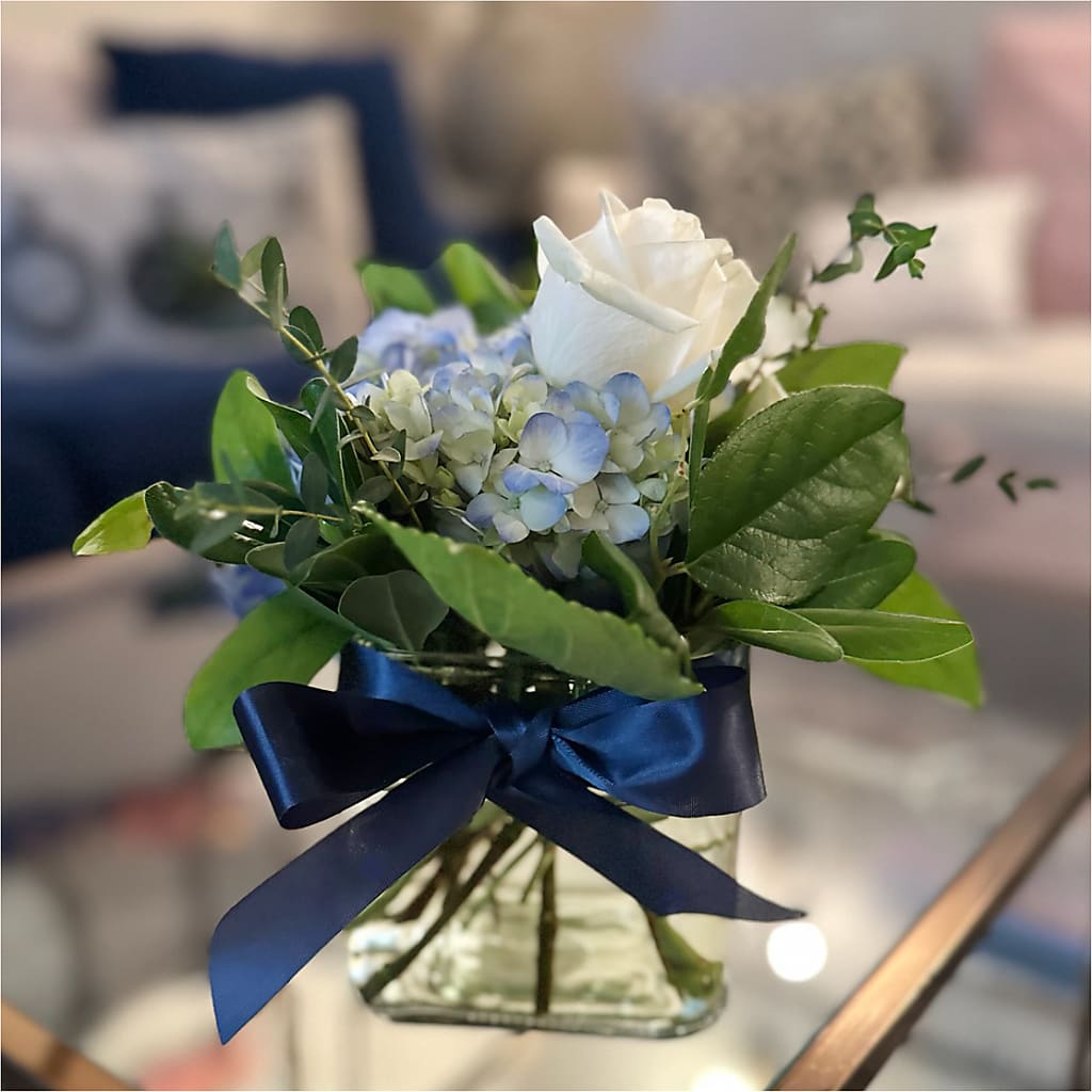 Sky Blue Delight Bouquet –  Allure Floral Boutique, Wickliffe OH