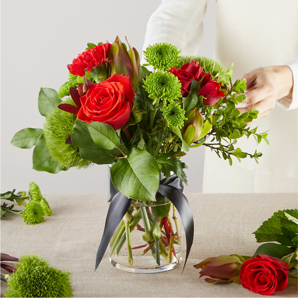 Heritage Kindle – A Florist Original –  Allure Floral Boutique, Wickliffe OH