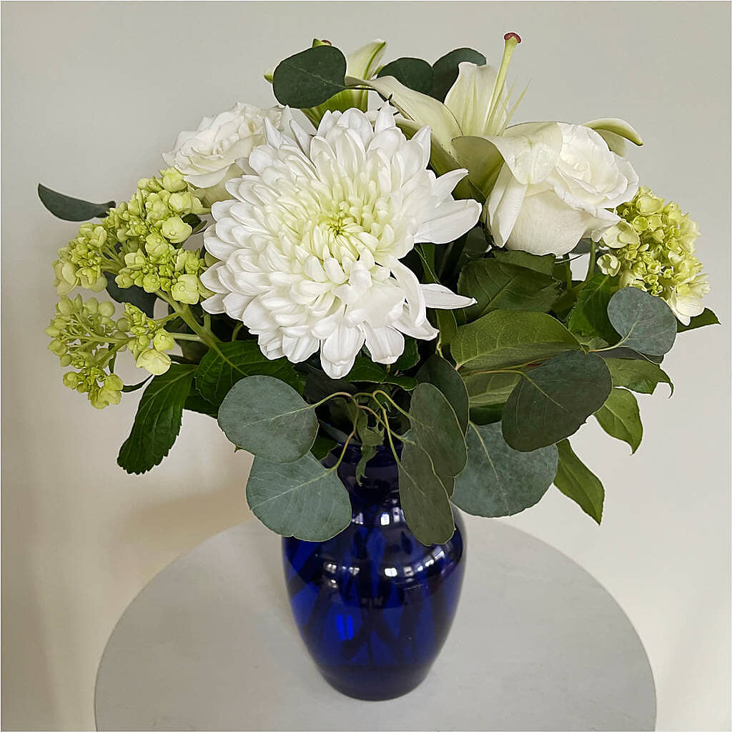 Snowy Dreams Bouquet –  Allure Floral Boutique, Wickliffe OH