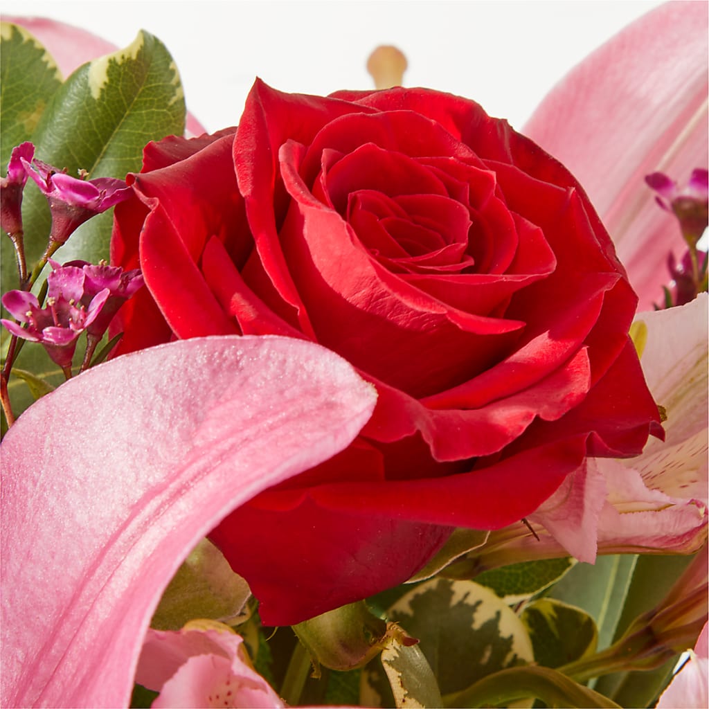 Lucky in Love Bouquet –  Allure Floral Boutique, Wickliffe OH