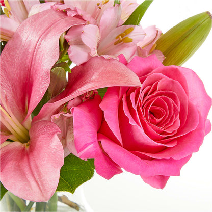 Lots of Love Bouquet –  Allure Floral Boutique, Wickliffe OH