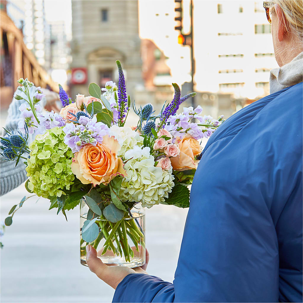 Porch Swing Bouquet –  Allure Floral Boutique, Wickliffe OH