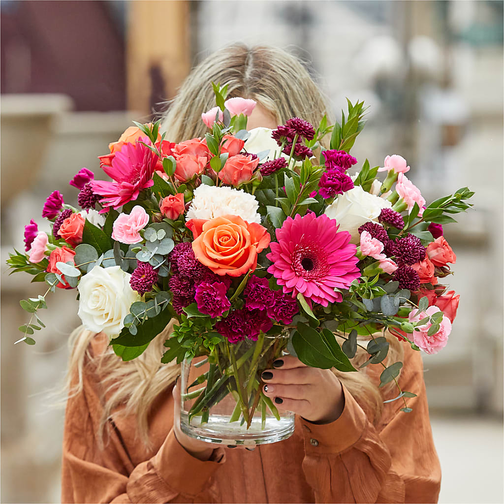 Smell the Roses Bouquet –  Allure Floral Boutique, Wickliffe OH