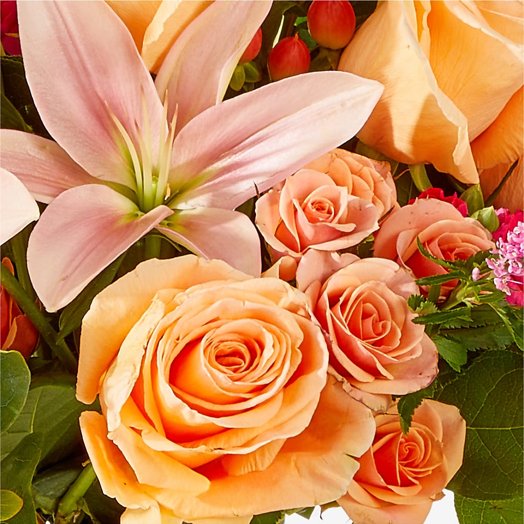 Bisous Bouquet –  Allure Floral Boutique, Wickliffe OH