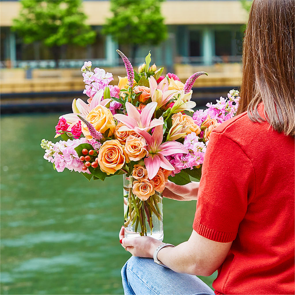Bisous Bouquet –  Allure Floral Boutique, Wickliffe OH