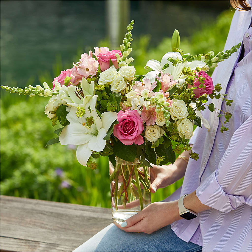 Fondly Bouquet –  Allure Floral Boutique, Wickliffe OH