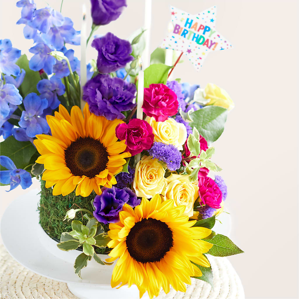 Star of the Day Floral Cake –  Allure Floral Boutique, Wickliffe OH